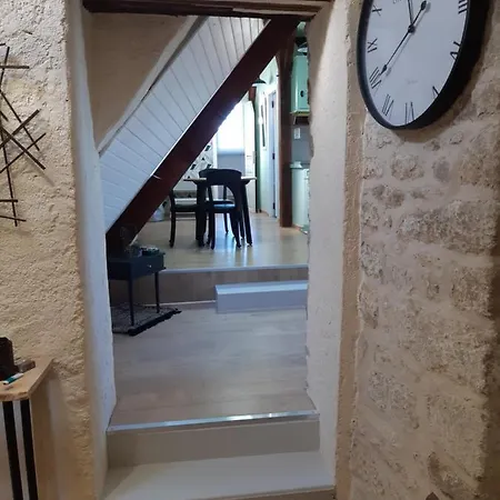 Joli 2 Pers Dans Les Remparts De Guerande