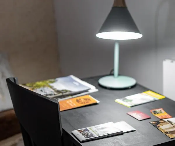 Joli 2 Pers Dans Les Remparts De * 盖朗德