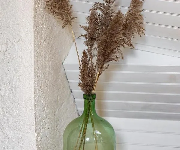 Joli 2 Pers Dans Les Remparts De Daire